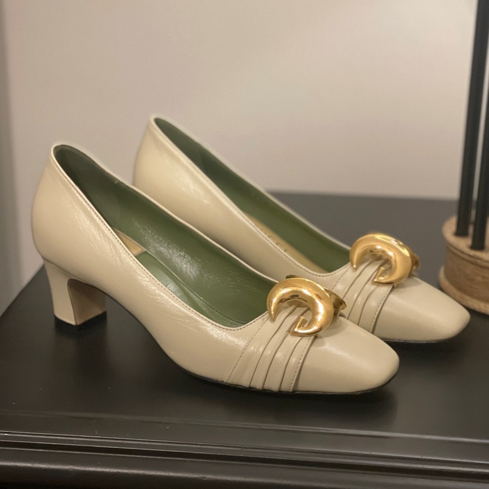 Gucci Malaga GG Cream colored heels